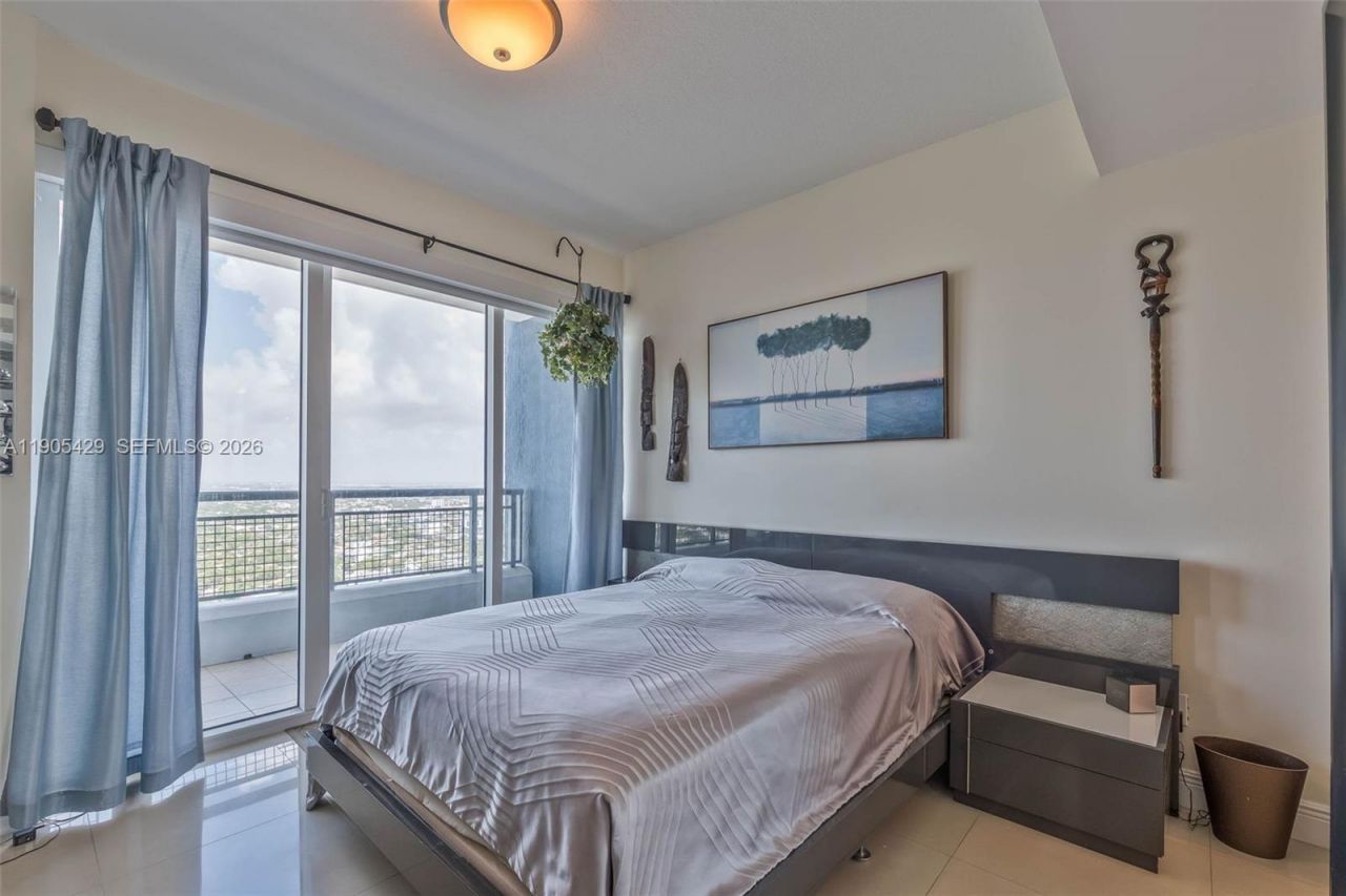 60 SW 13th St, Unit 3401, Miami, FL 33130 Photo