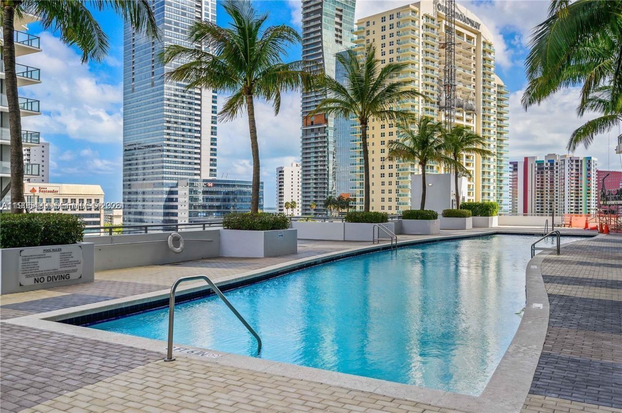 60 SW 13th St, Unit 3401, Miami, FL 33130 Photo
