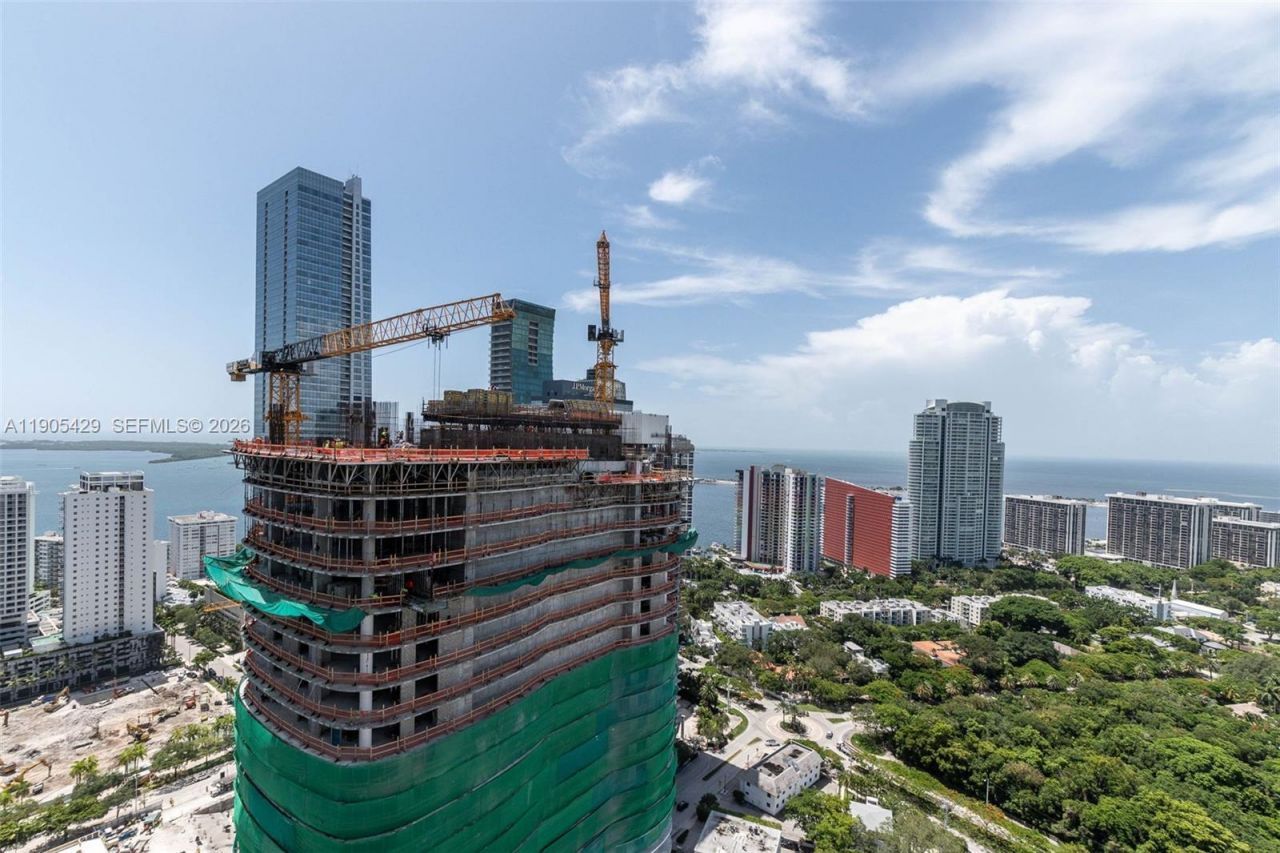 60 SW 13th St, Unit 3401, Miami, FL 33130 Photo