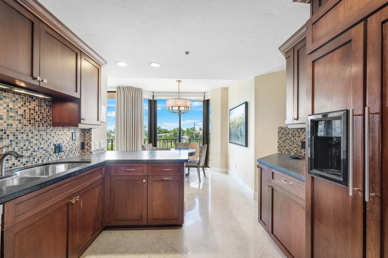 530 Ocean Dr, Unit 405, Juno Beach, FL 33408 Photo