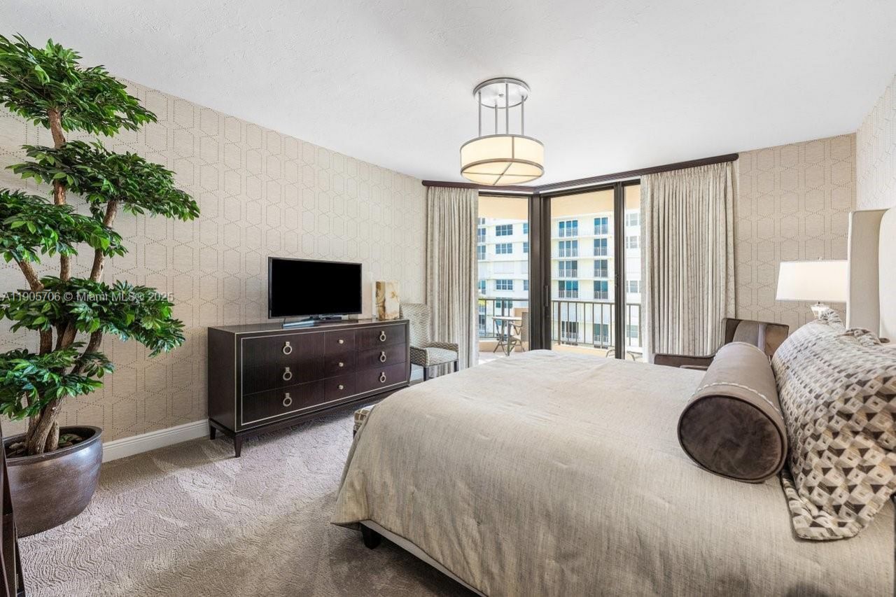 530 Ocean Dr, Unit 405, Juno Beach, FL 33408 Photo