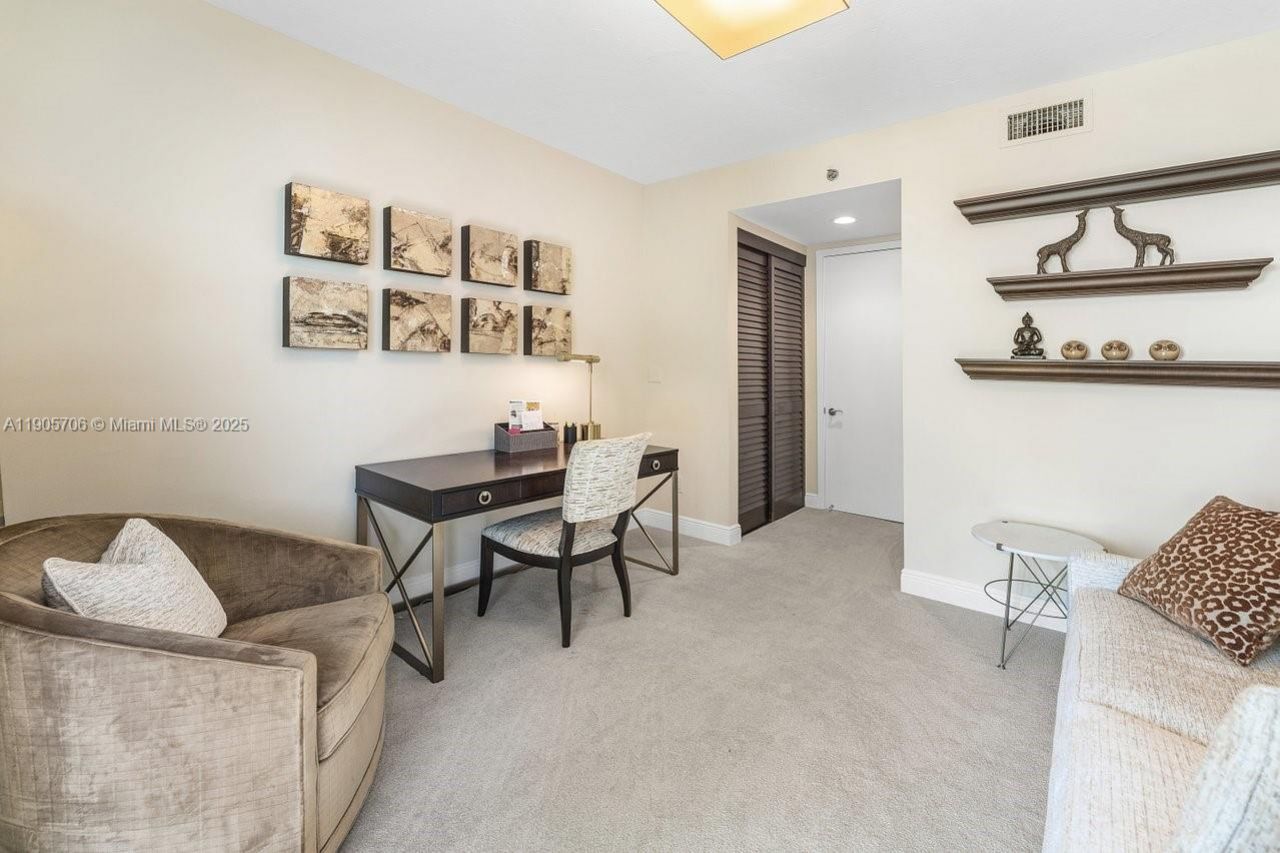 530 Ocean Dr, Unit 405, Juno Beach, FL 33408 Photo