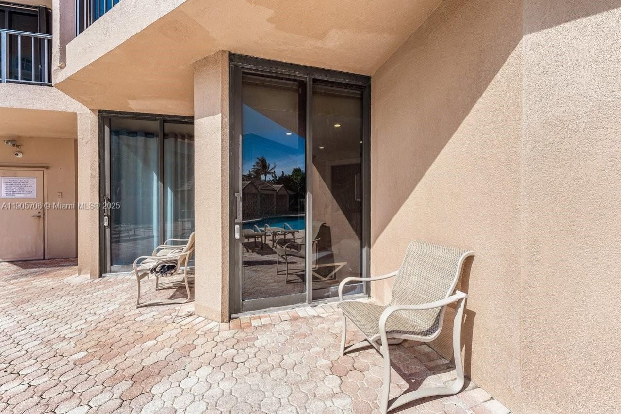 530 Ocean Dr, Unit 405, Juno Beach, FL 33408 Photo