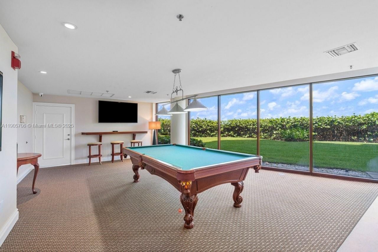 530 Ocean Dr, Unit 405, Juno Beach, FL 33408 Photo