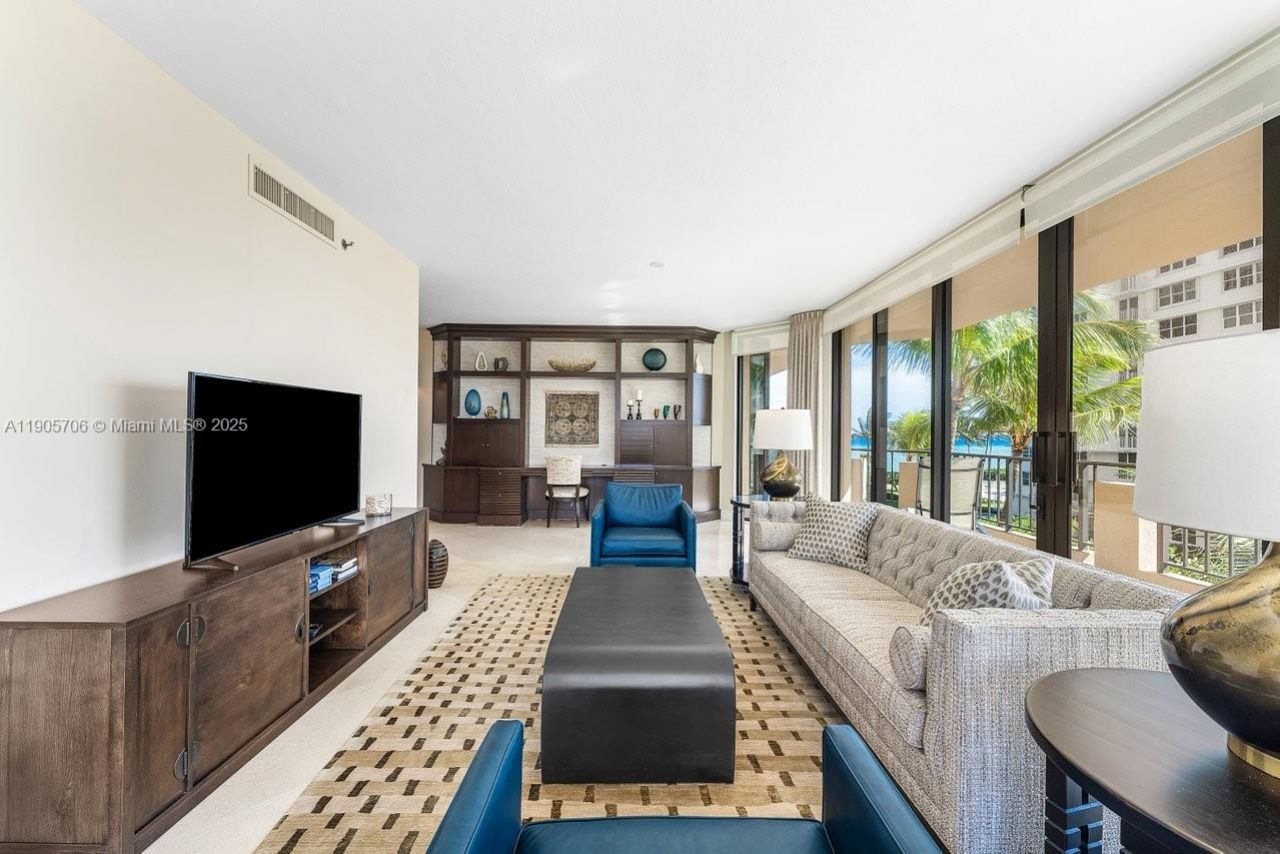 530 Ocean Dr, Unit 405, Juno Beach, FL 33408 Photo