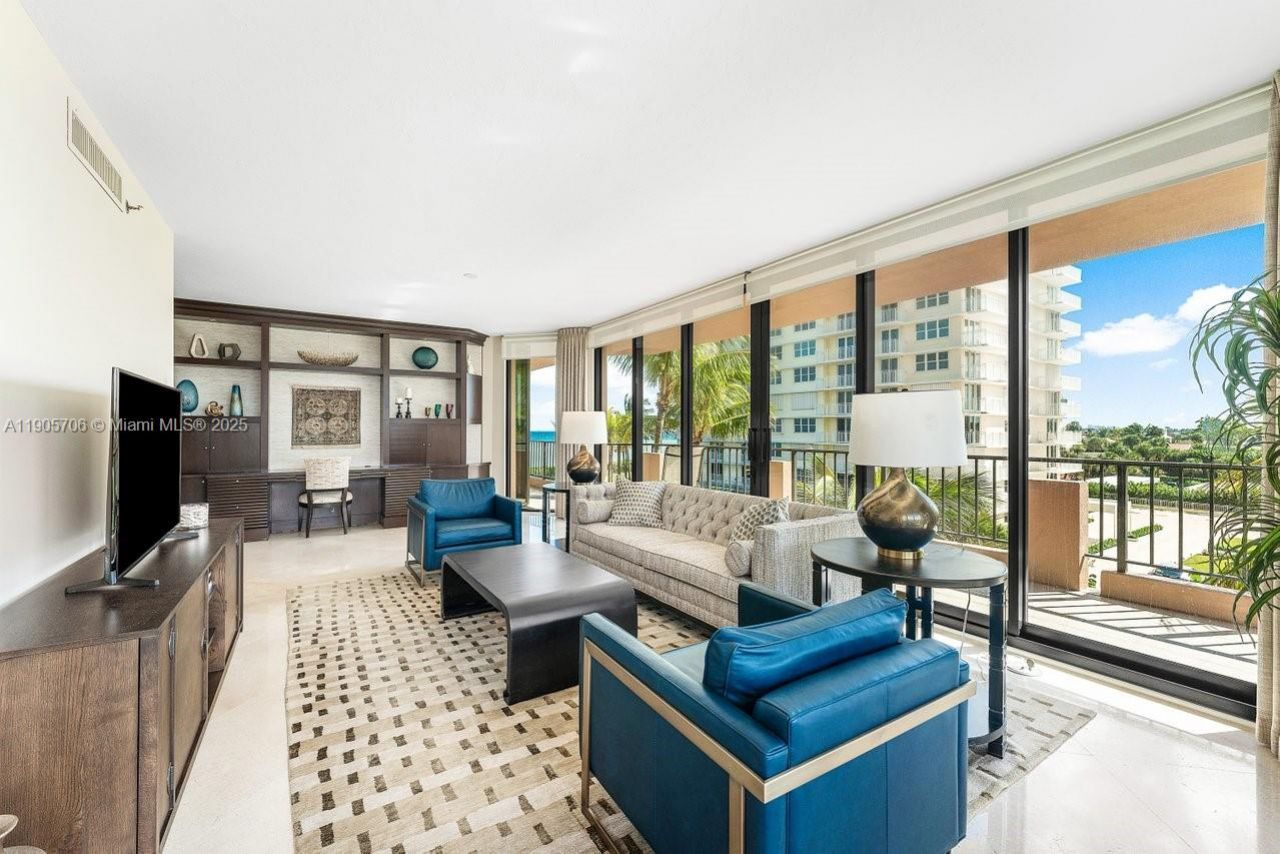 530 Ocean Dr, Unit 405, Juno Beach, FL 33408 Photo