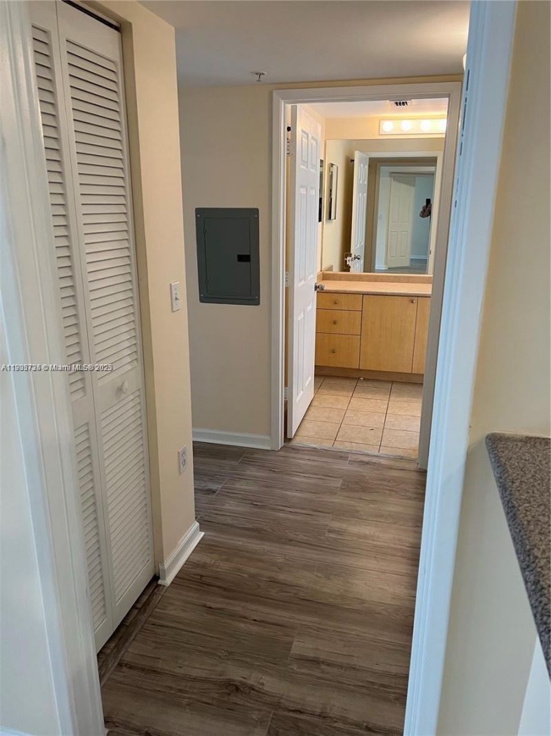 1919 Van Buren St, Unit 420A, Hollywood, FL 33020 Photo