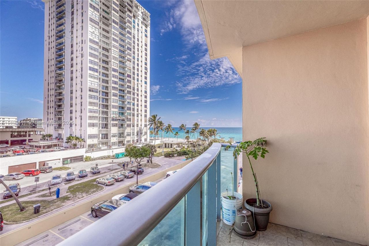 2501 S Ocean Dr, Unit 439, Hollywood, FL 33019 Photo