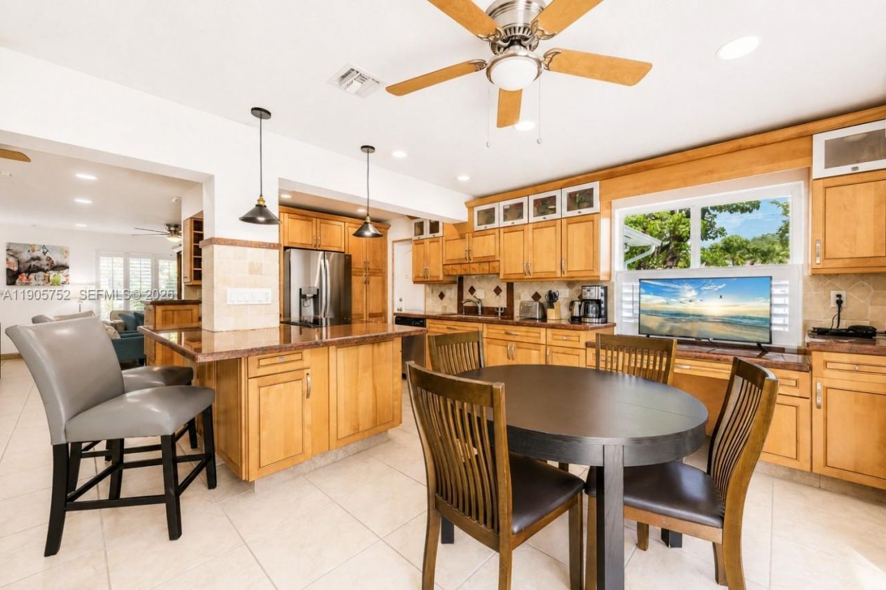 1690 NE 25th Ave, Pompano Beach, FL 33062 Photo