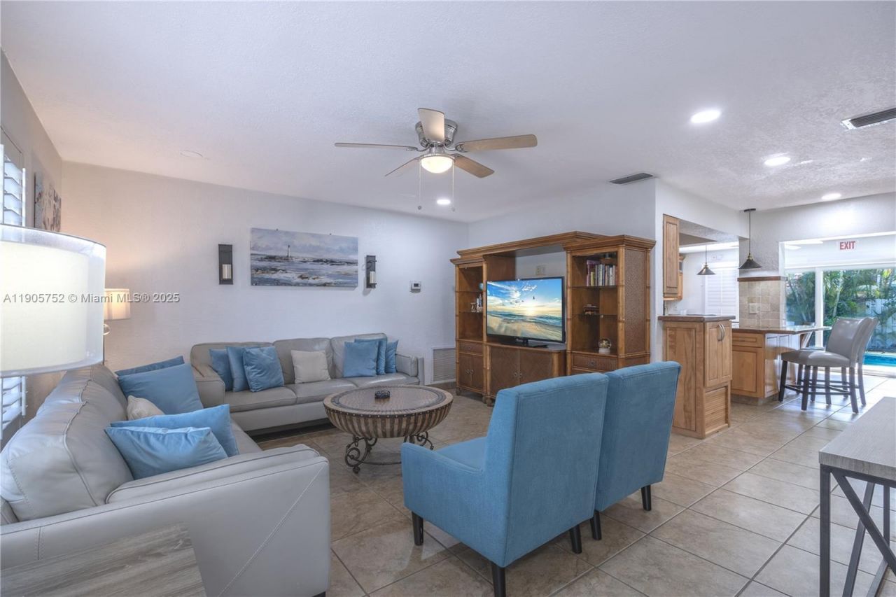 1690 NE 25th Ave, Pompano Beach, FL 33062 Photo