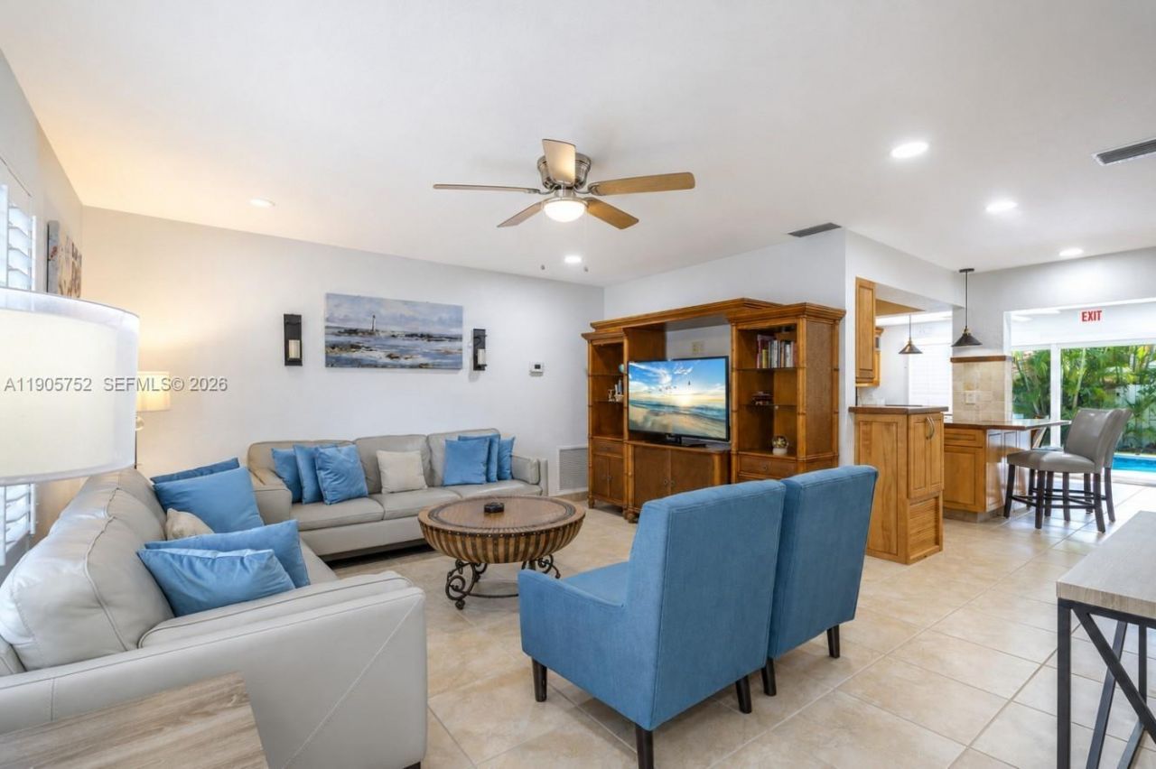 1690 NE 25th Ave, Pompano Beach, FL 33062 Photo