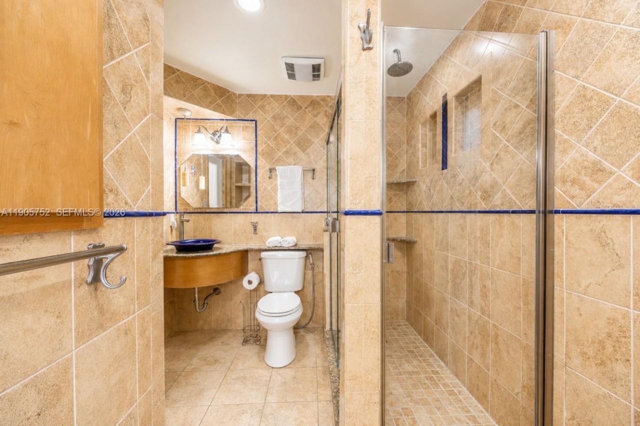 1690 NE 25th Ave, Pompano Beach, FL 33062 Photo
