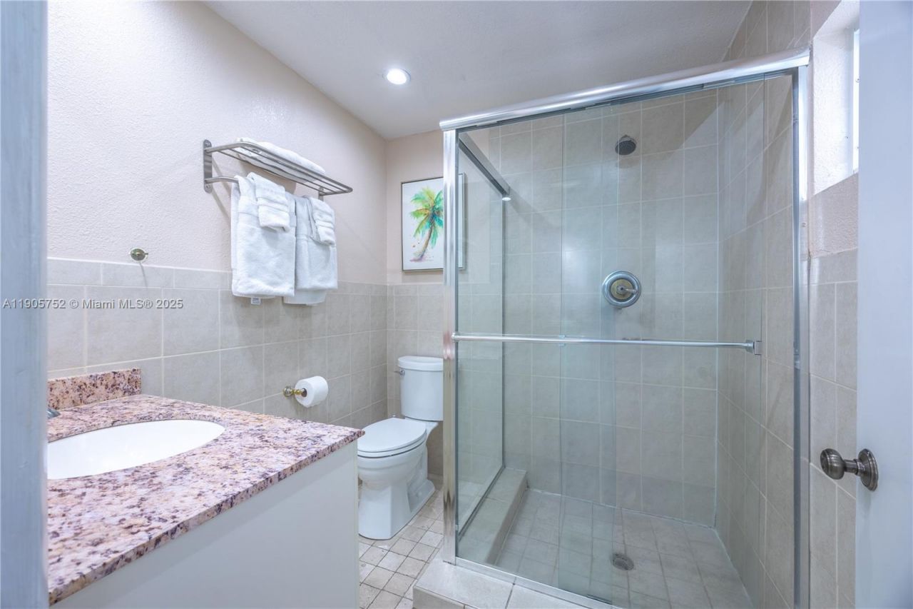 1690 NE 25th Ave, Pompano Beach, FL 33062 Photo