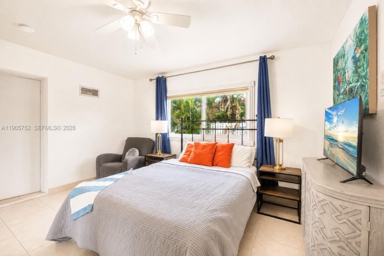 1690 NE 25th Ave, Pompano Beach, FL 33062 Photo