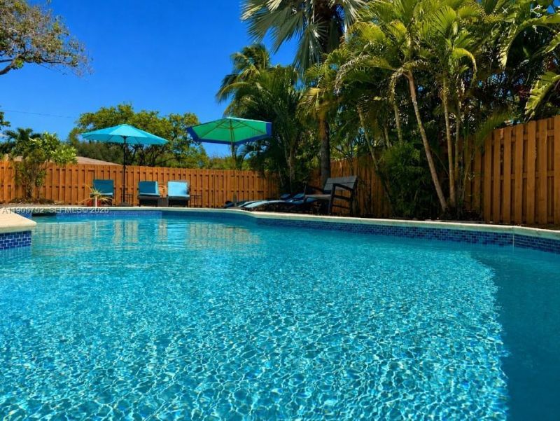 1690 NE 25th Ave, Pompano Beach, FL 33062 Photo