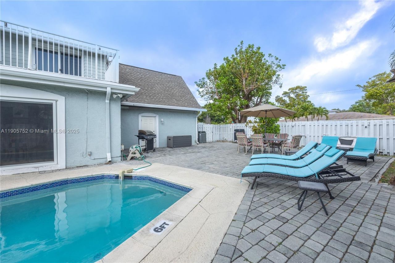 1690 NE 25th Ave, Pompano Beach, FL 33062 Photo