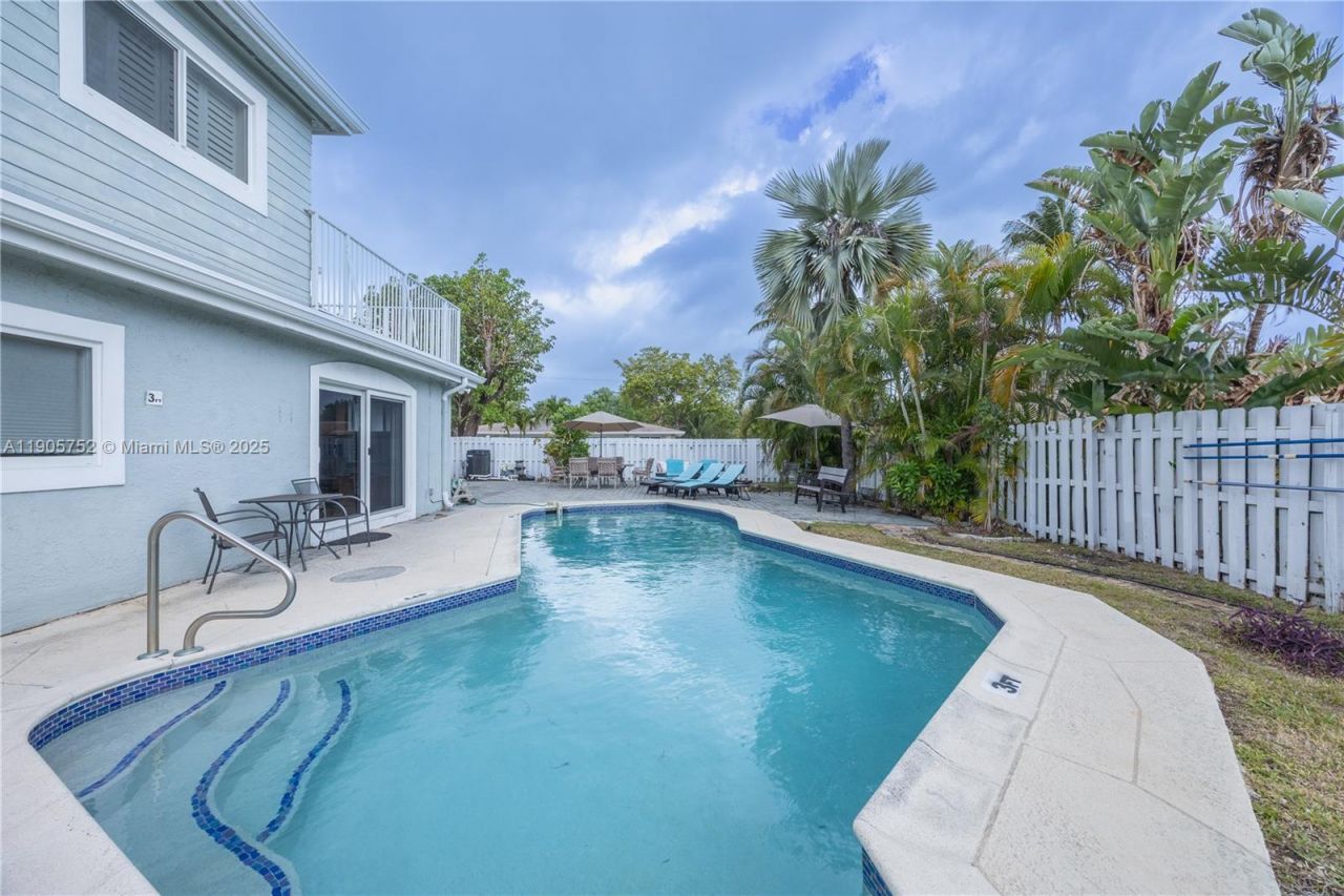 1690 NE 25th Ave, Pompano Beach, FL 33062 Photo