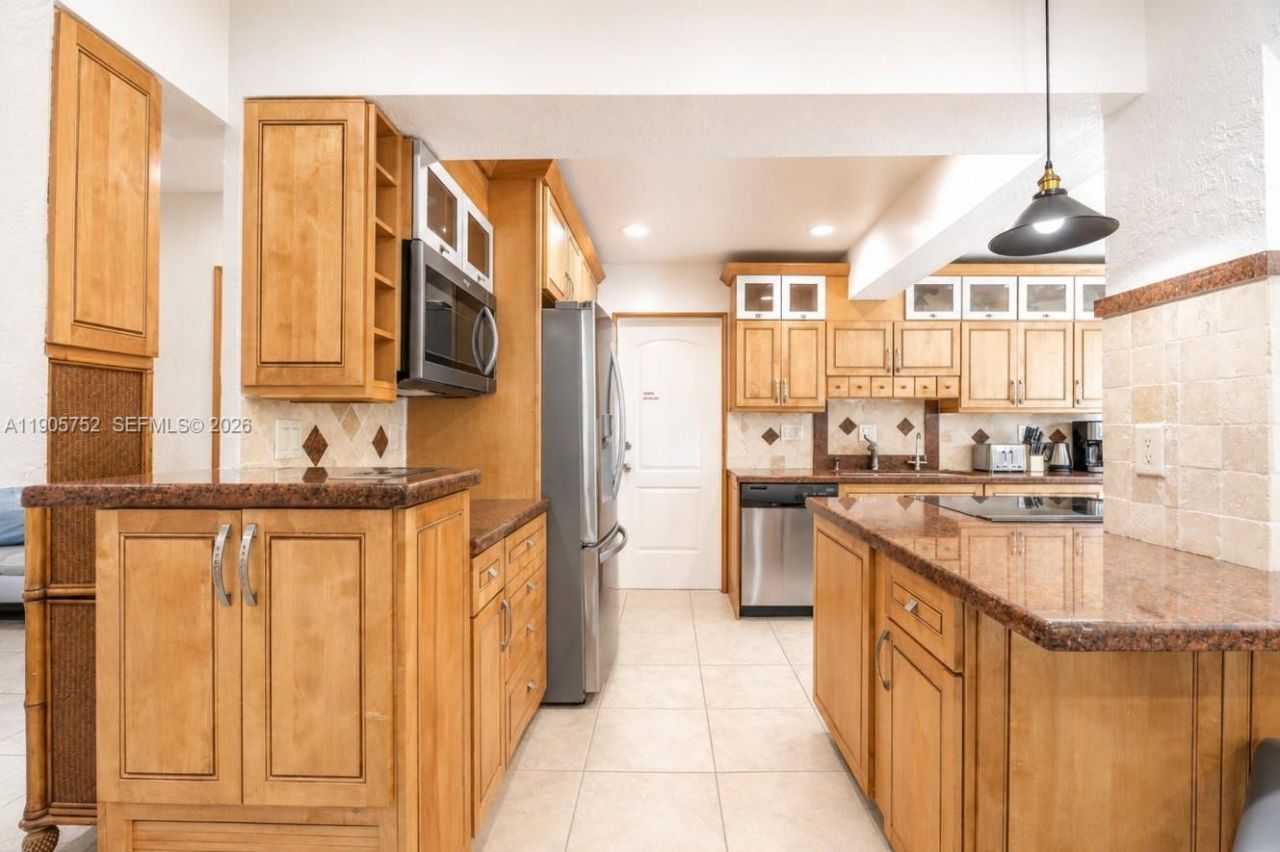 1690 NE 25th Ave, Pompano Beach, FL 33062 Photo