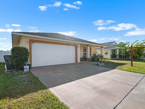 1132 SHARED PASSION STREET, RUSKIN, FL 33570