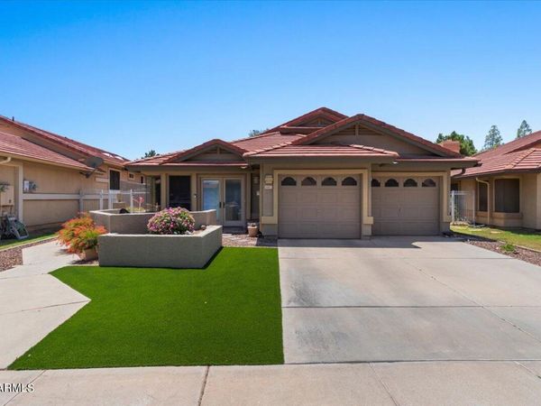 687 N MAY Street, Chandler, AZ 85226