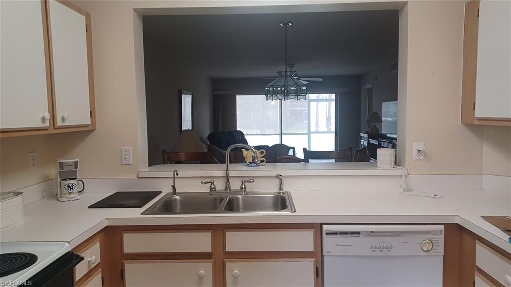 716 Landover Cir, Unit 102, Naples, FL 34104 Photo