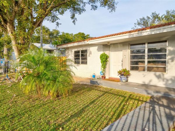 17365 SW 95th Ave, Unit 17365, Palmetto Bay, FL 33157