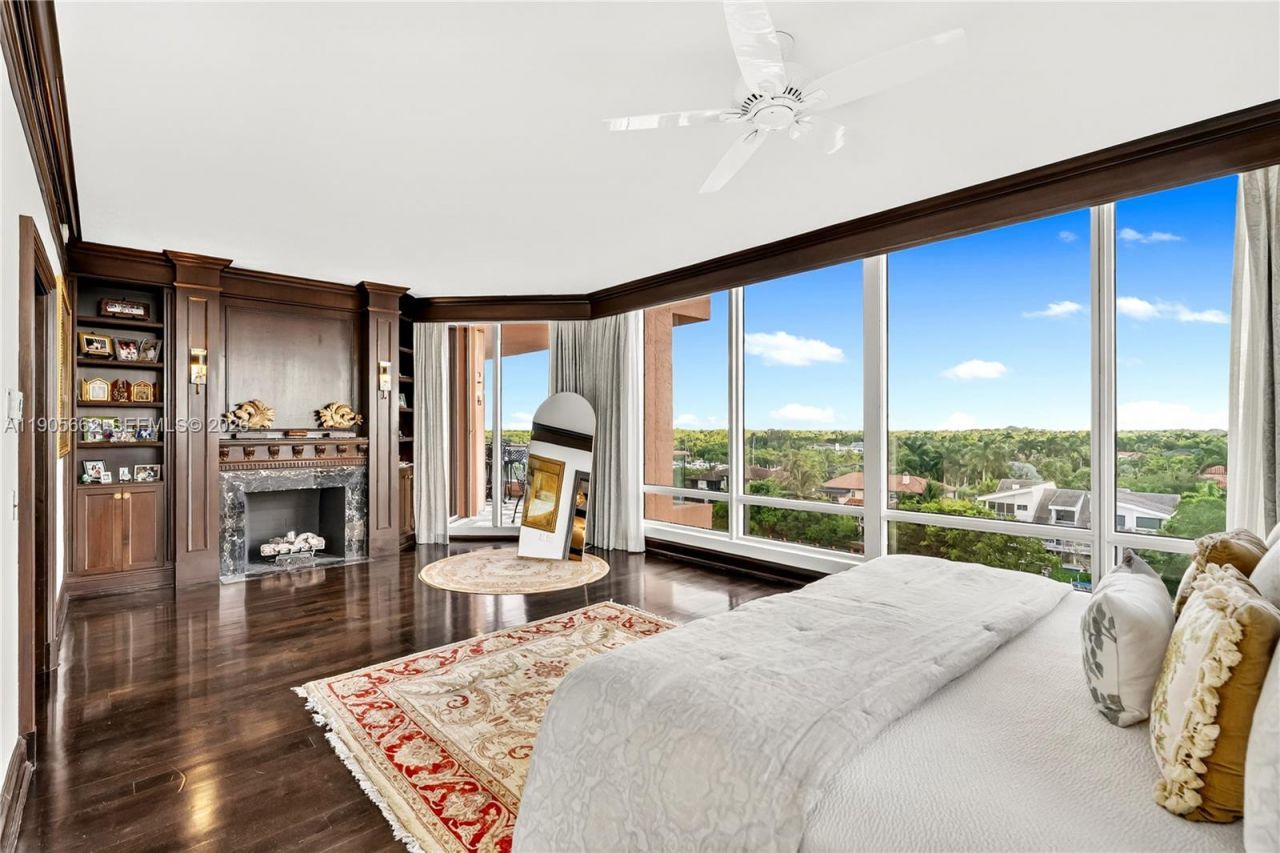 60 Edgewater Dr, Unit 7A, Coral Gables, FL 33133 Photo