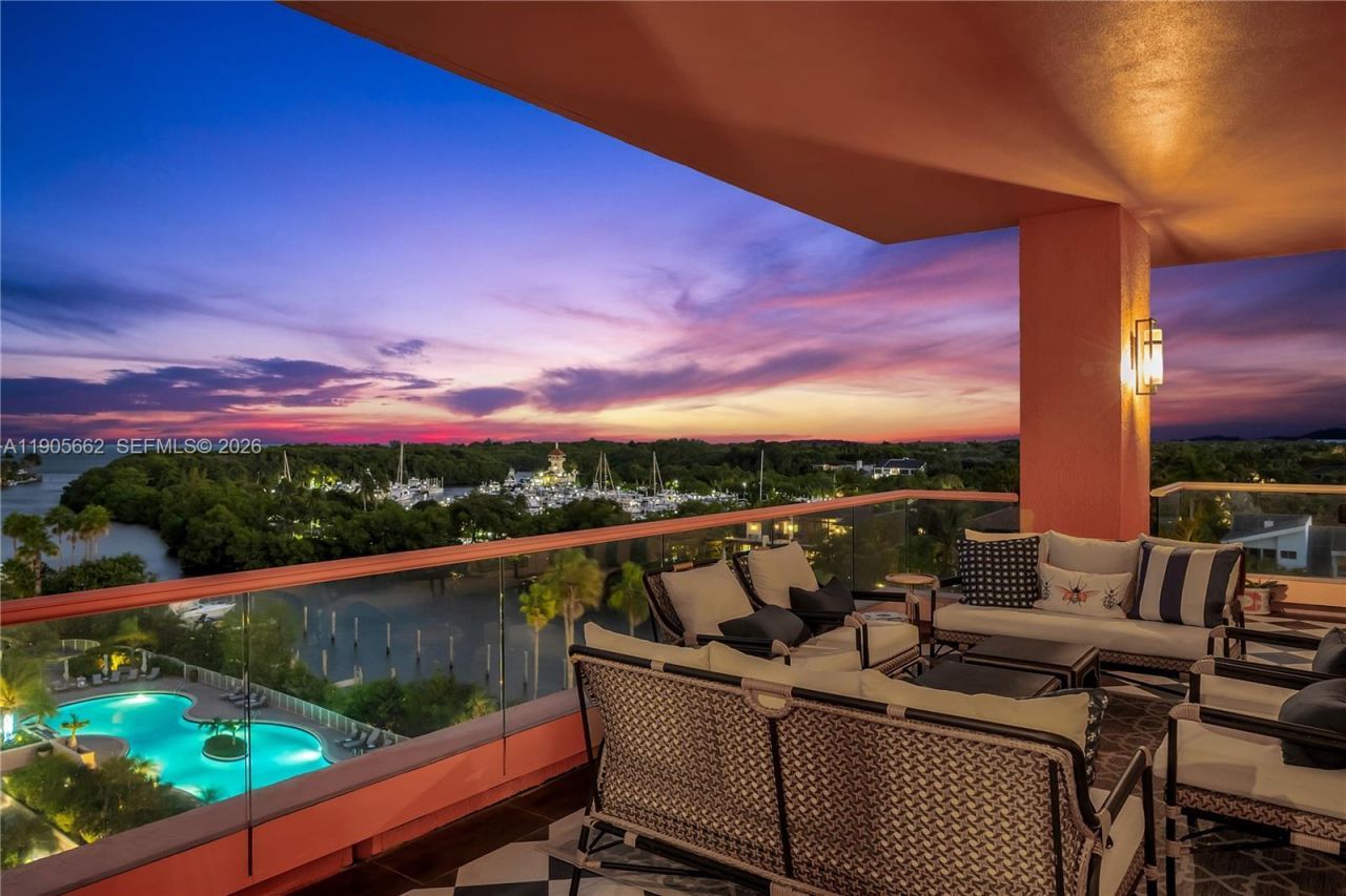 60 Edgewater Dr, Unit 7A, Coral Gables, FL 33133 Photo