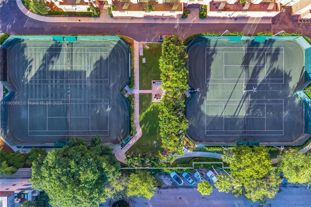 60 Edgewater Dr, Unit 7A, Coral Gables, FL 33133 Photo