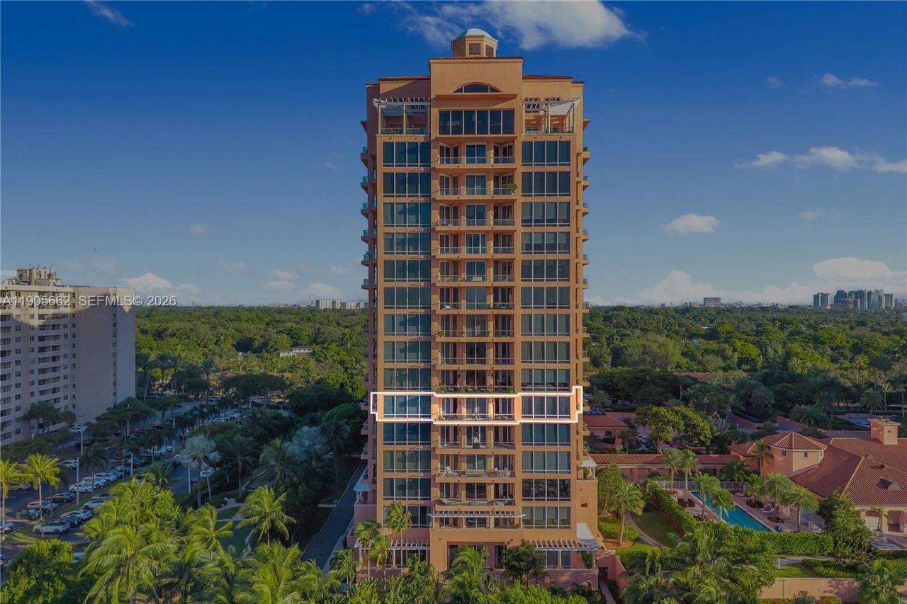 60 Edgewater Dr, Unit 7A, Coral Gables, FL 33133 Photo