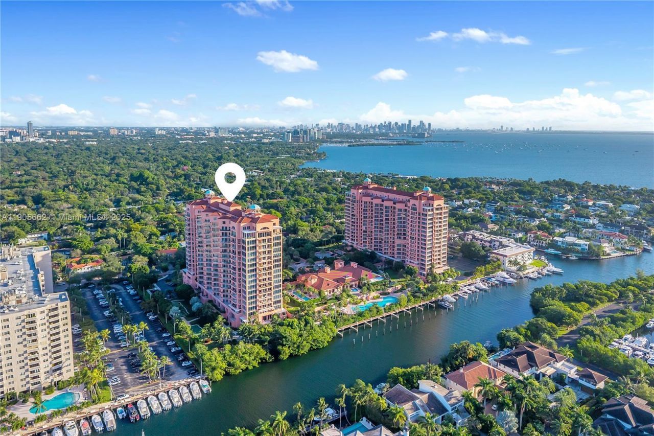 60 Edgewater Dr, Unit 7A, Coral Gables, FL 33133 Photo