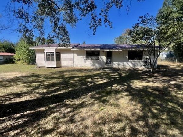 62 Bayview Drive, Laurel Hill, FL 32567