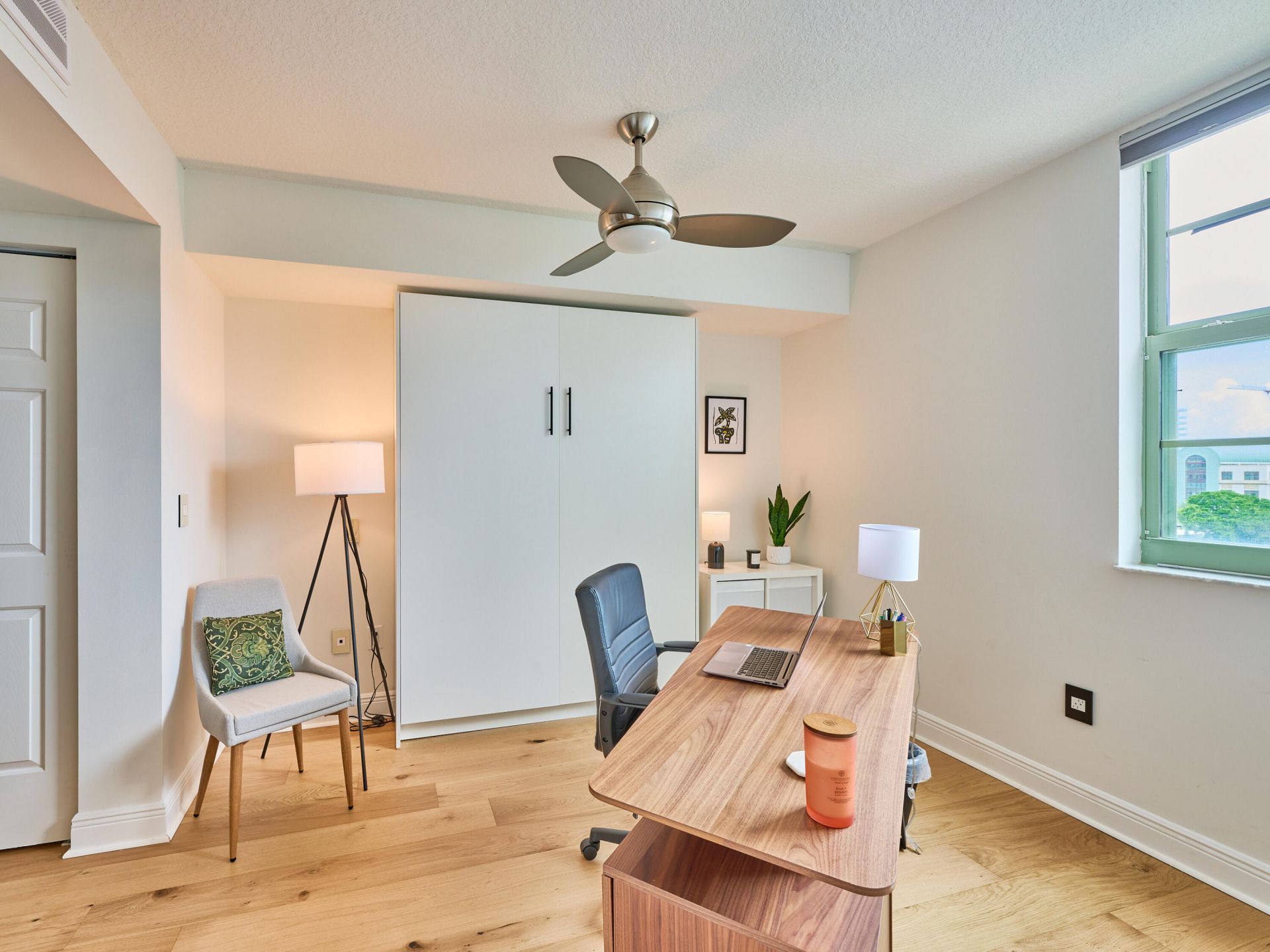 610 Clematis Street, Unit 522, West Palm Beach, FL 33401 Photo