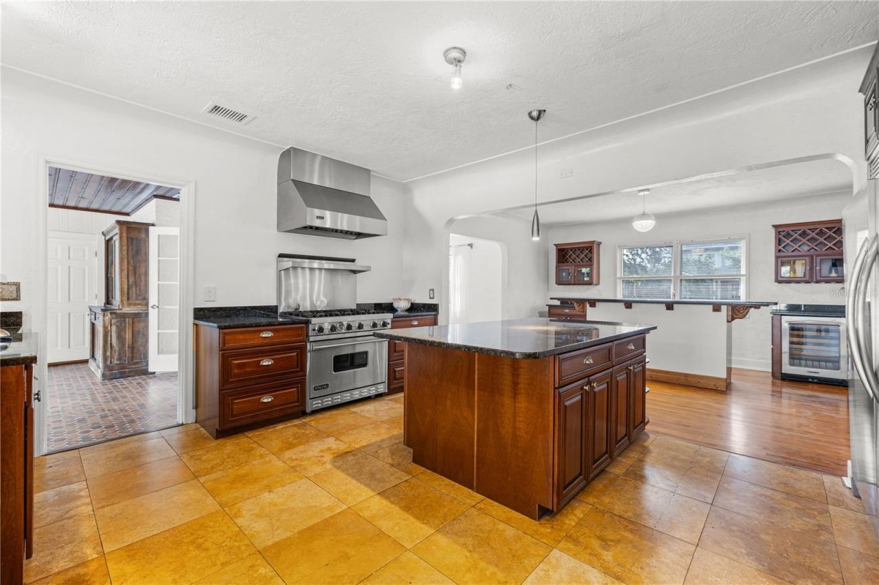 8231 36th Avenue N, Saint Petersburg, FL 33710 Photo