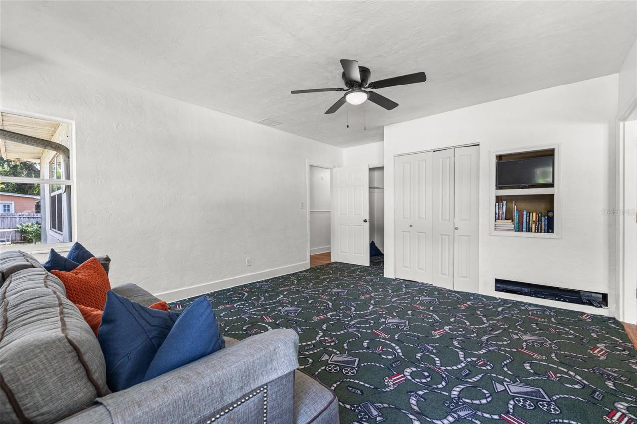 8231 36th Avenue N, Saint Petersburg, FL 33710 Photo