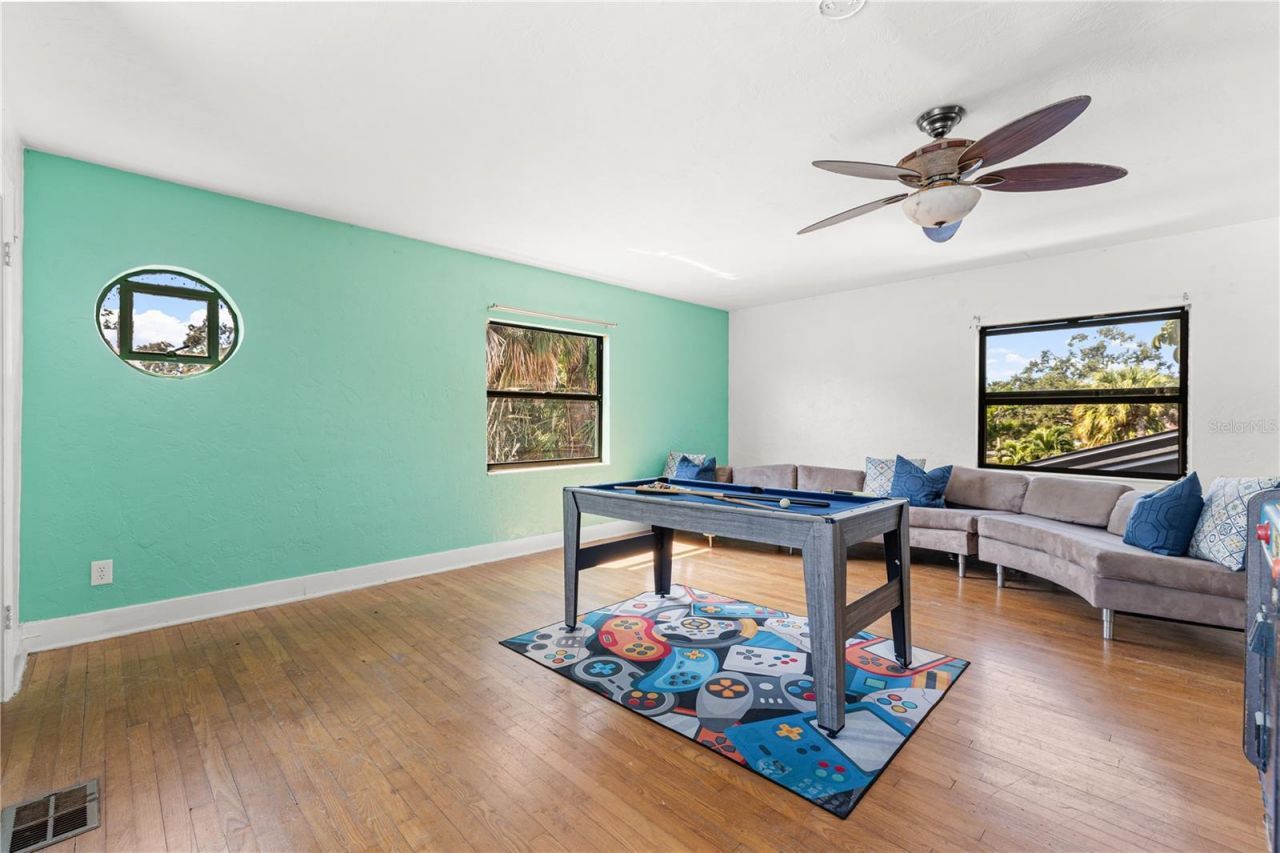 8231 36th Avenue N, Saint Petersburg, FL 33710 Photo