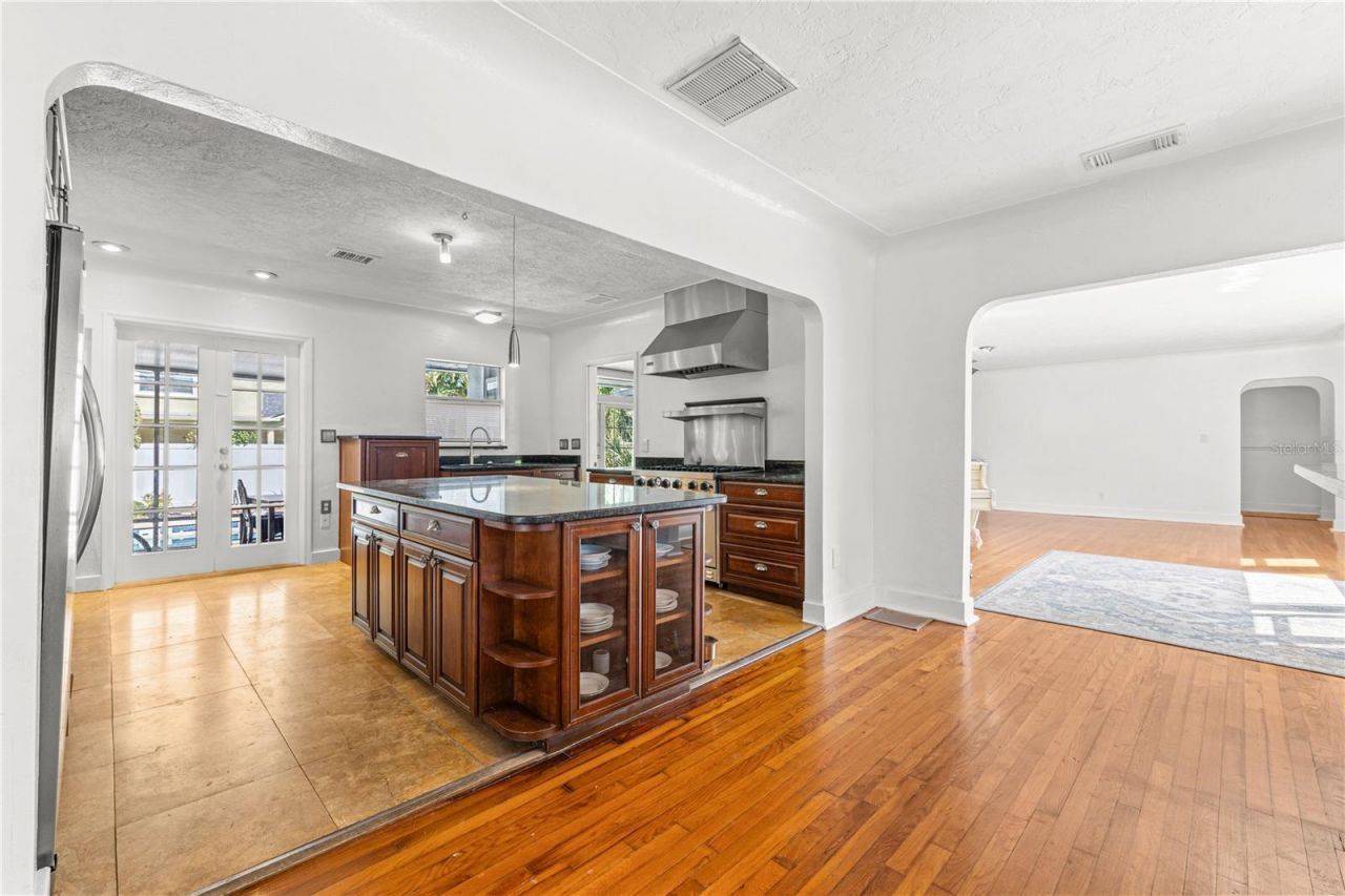 8231 36th Avenue N, Saint Petersburg, FL 33710 Photo