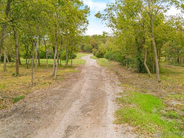 69 W 53rd Street , Tulsa, OK 74126