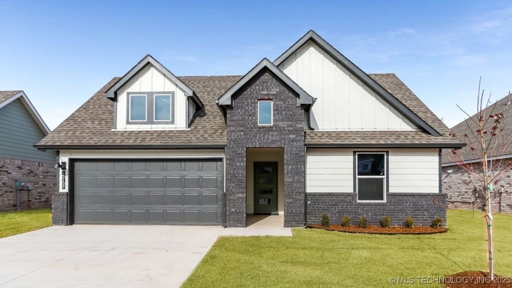 10109 E 131st Place S, Bixby, OK 74008 Main Photo