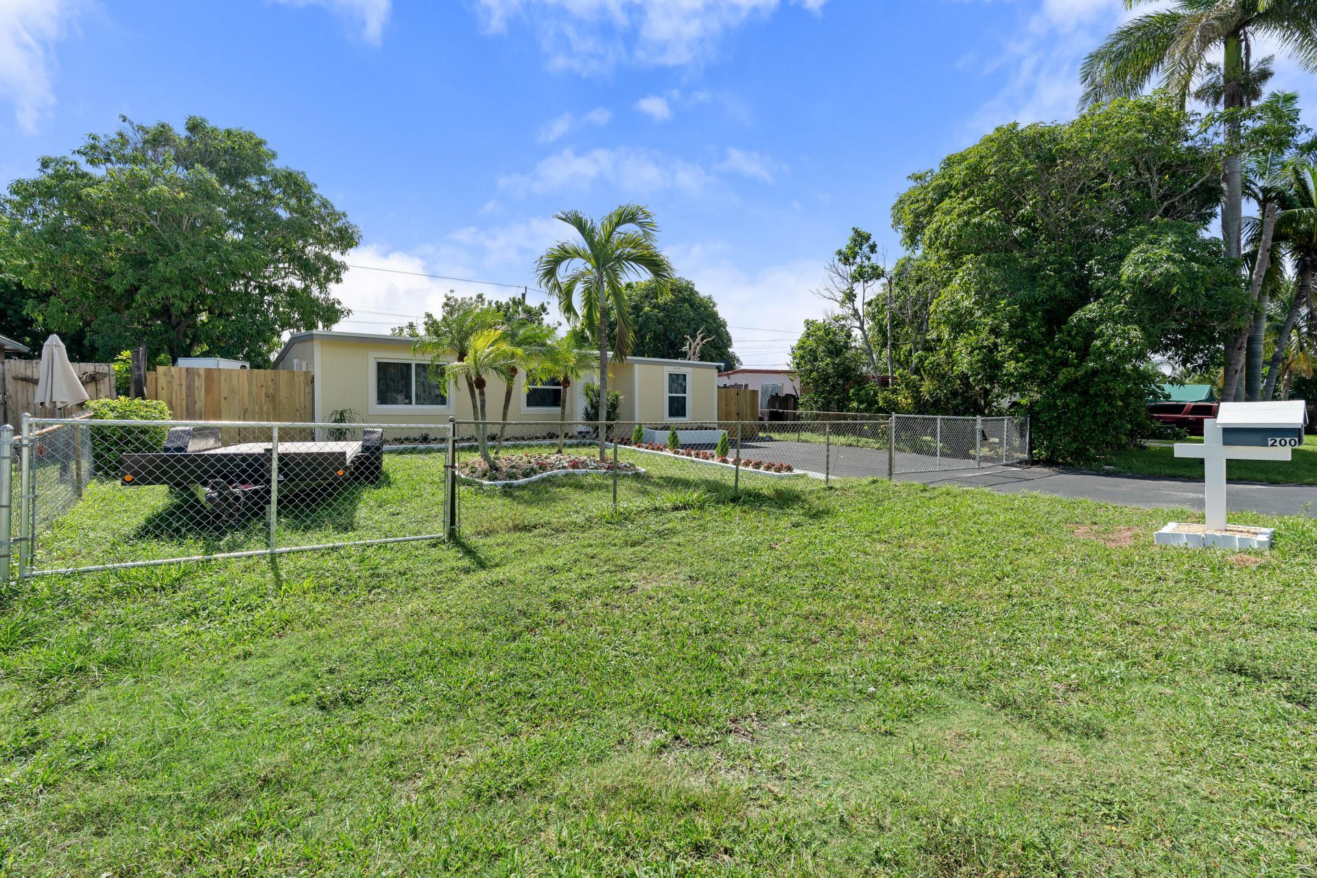 200 Plum Tree Drive, Lake Worth, FL 33462 Photo