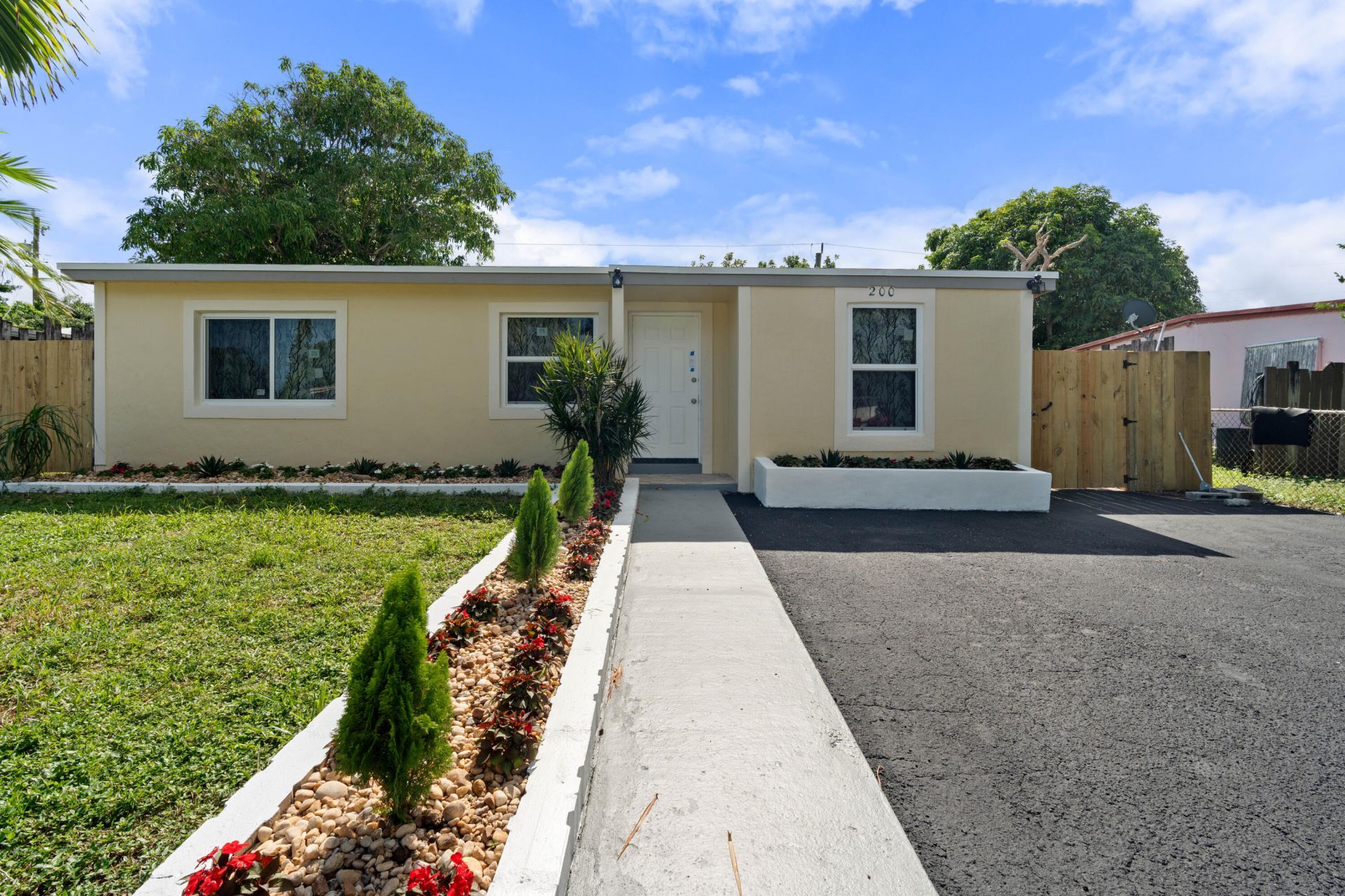 200 Plum Tree Drive, Lake Worth, FL 33462 Photo