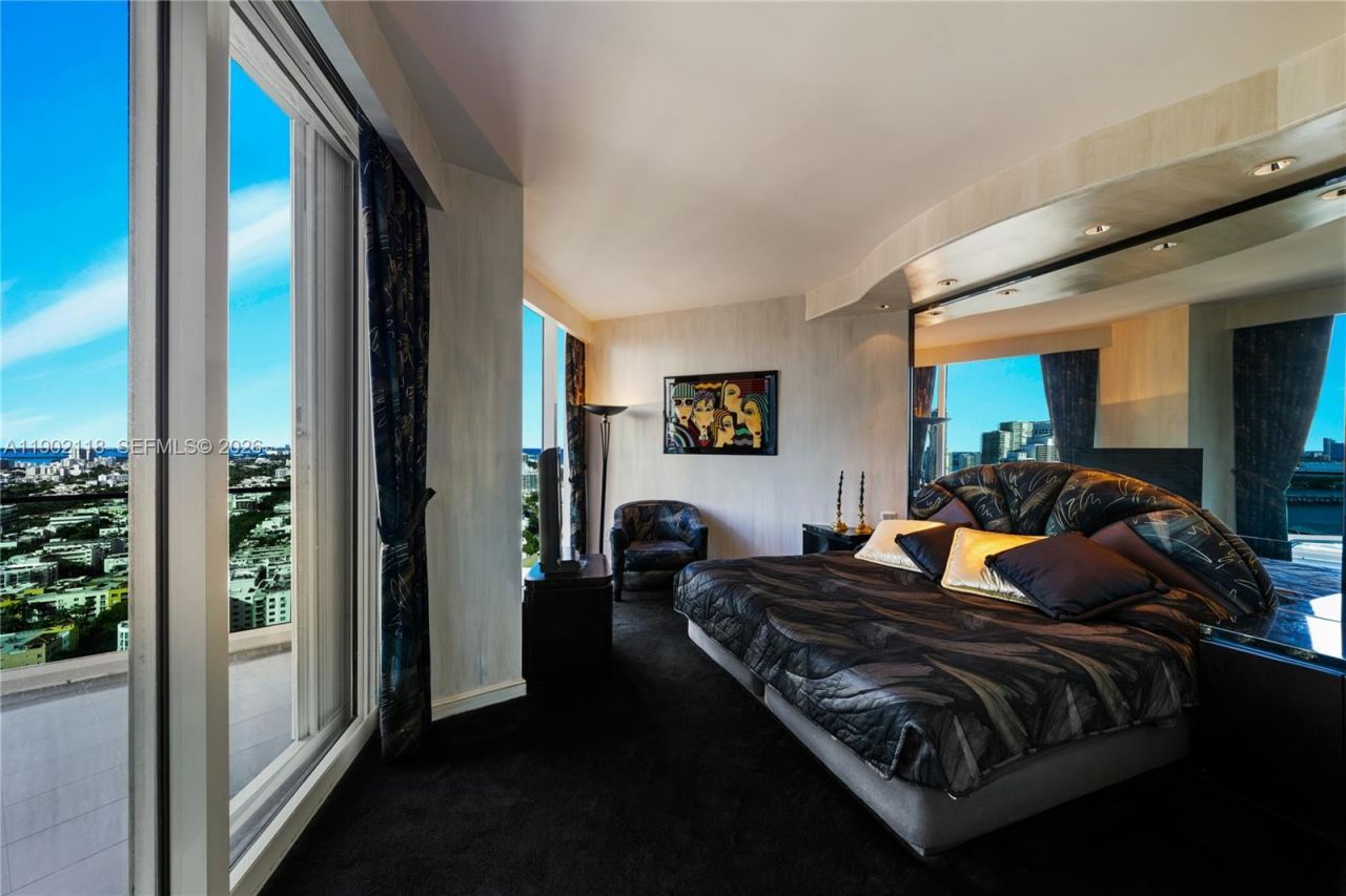 300 S Pointe Dr, Unit TH 3103, Miami Beach, FL 33139 Photo