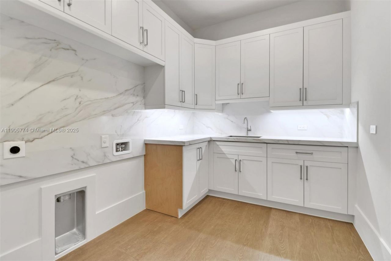 538 13th St Sw, Naples, FL 34117 Photo