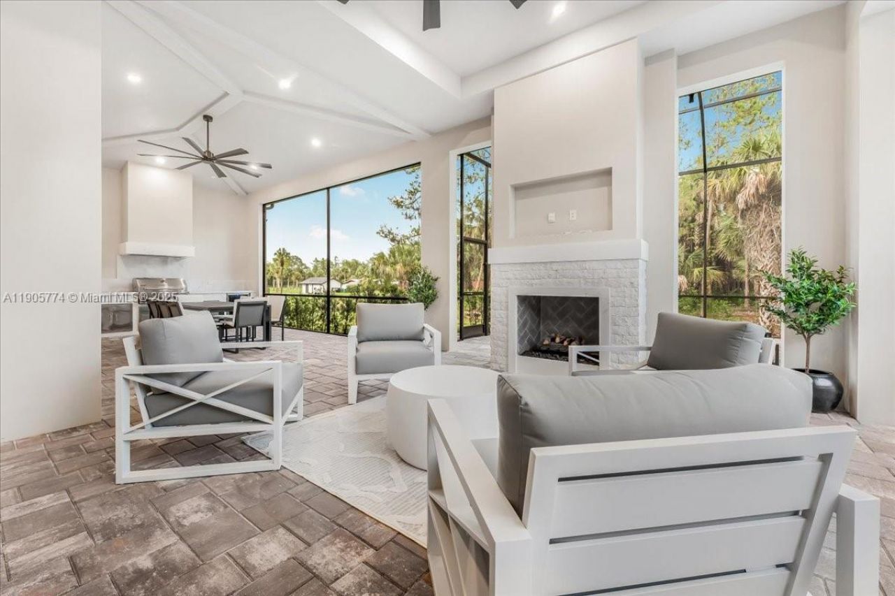 538 13th St Sw, Naples, FL 34117 Photo