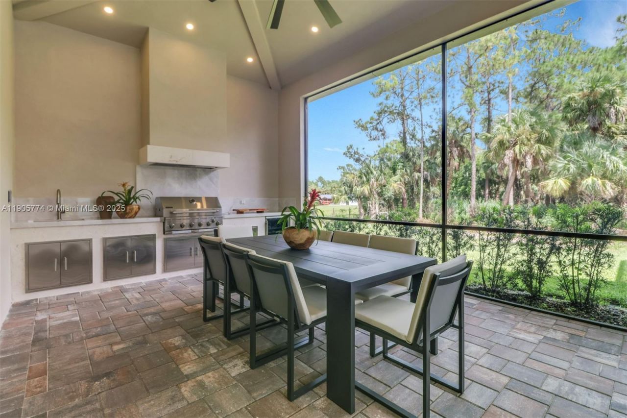 538 13th St Sw, Naples, FL 34117 Photo