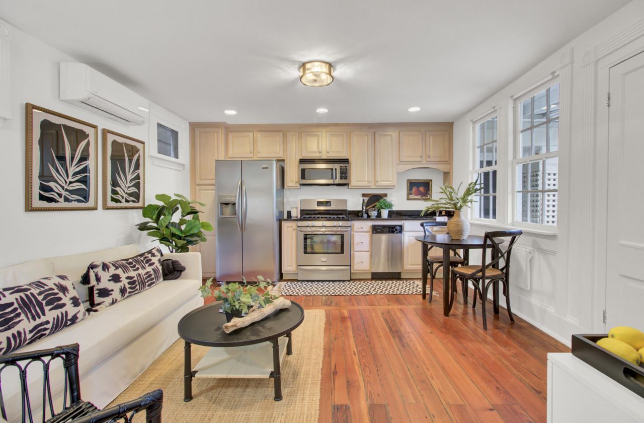 33 Pitt Street Photo 4