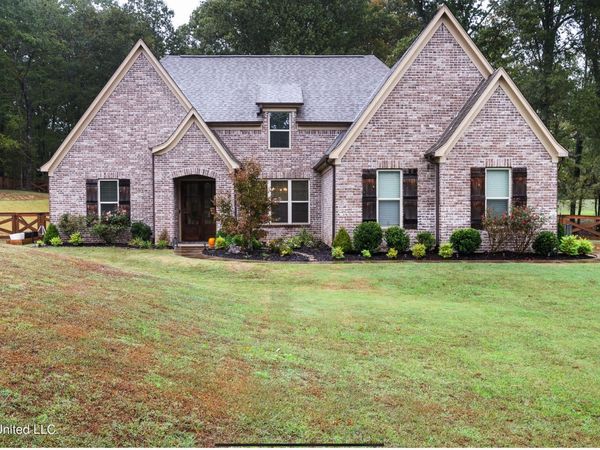 5199 Dixie Creek Drive, Hernando, MS 38632