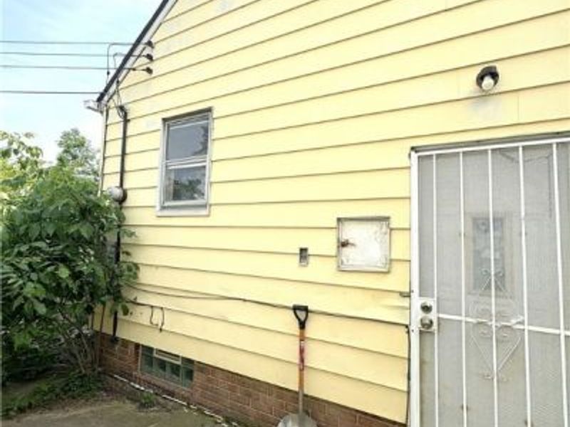 3927 E 153rd Street, Cleveland, OH 44128 Photo 14