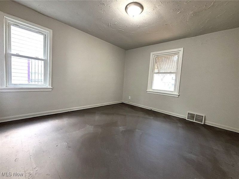 3927 E 153rd Street, Cleveland, OH 44128 Photo 19