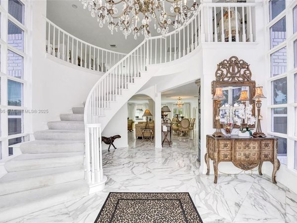 2889 NE 35th St, Fort Lauderdale, FL 33306